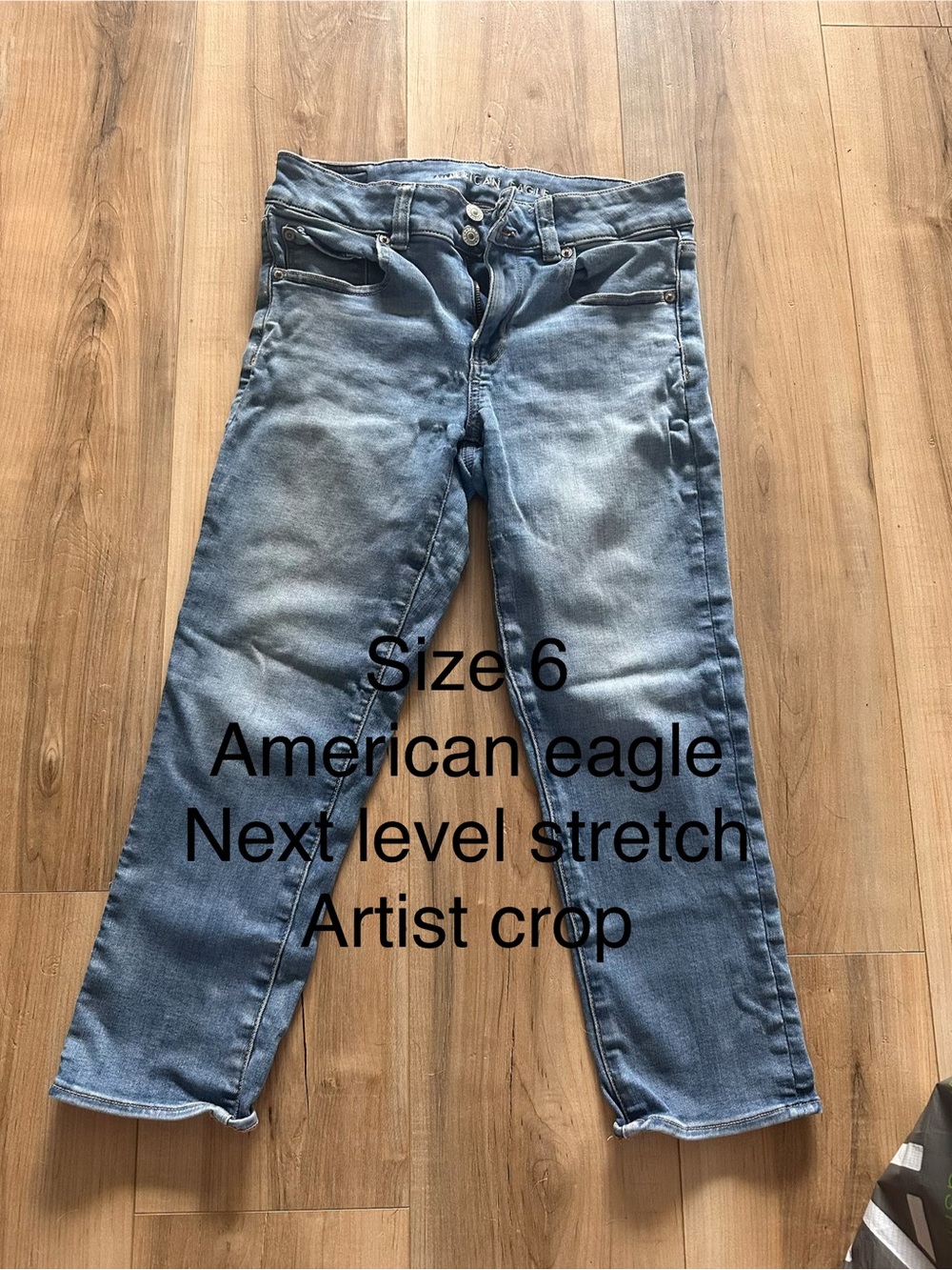 Light Wash Cropped Jeans